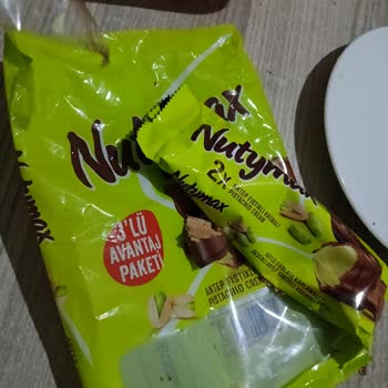 Yanıltıcı Fıstık Kremalı Çikolata Paketi