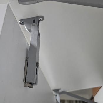 Mutfak Dolabı Piston Arızası ve Müşteri Mağduriyeti