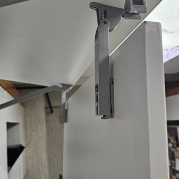 Mutfak Dolabı Piston Arızası ve Müşteri Mağduriyeti