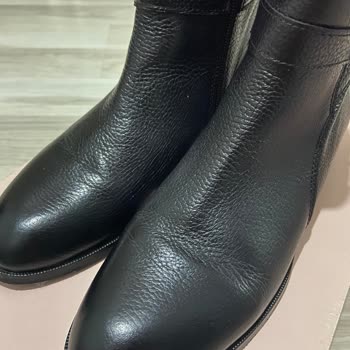 Elle Mağazasında Hayal Kırıklığı: Müşteri İlgisizliği Ve Sorunlu Botlar