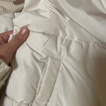 Stradivarius'tan Aldığım Mont Defolu Çıktı Ve Hızla Yıprandı