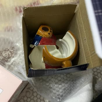 Kırık Kupa Ve Yetersiz Müşteri Hizmeti