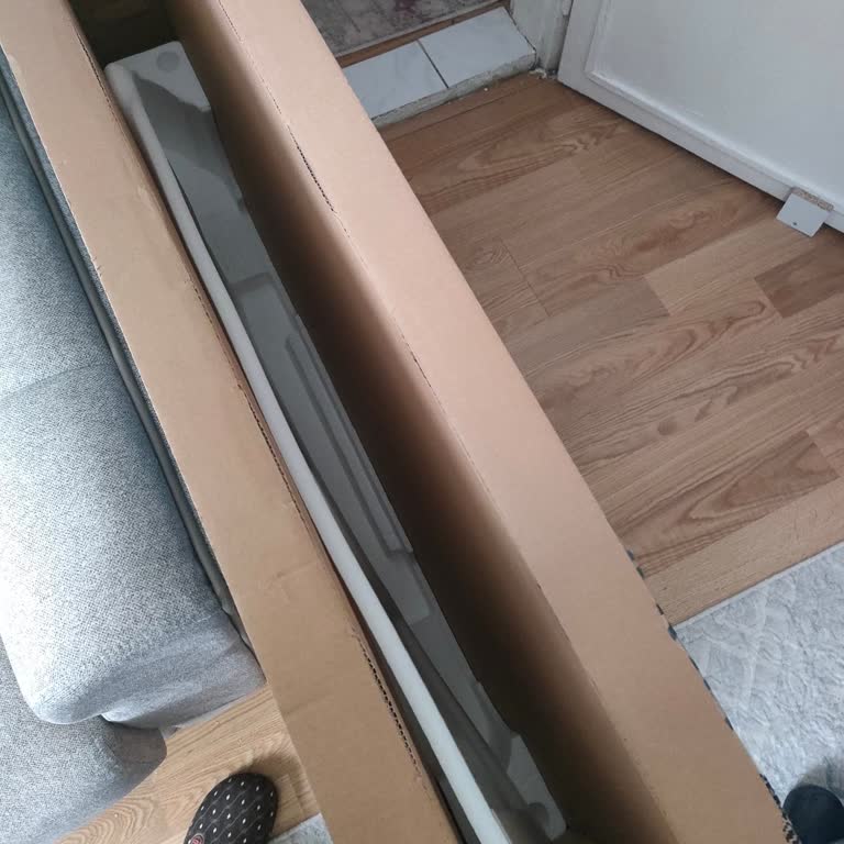 Hepsiburada'dan Gelen TV Eksik Parçalarla Geldi Güvenim Sarsıldı