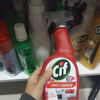 Cif Spreyi Halıda Sararmaya Neden Oldu