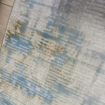 Cif Spreyi Halıda Sararmaya Neden Oldu