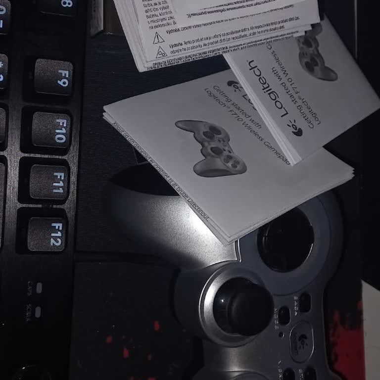 Logitech Kendi Kendine Bozulan Gamepad!