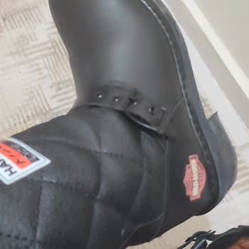 Mis botas Harley Davidson se rompieron tras 3,5 horas de uso
