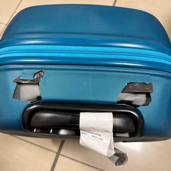 AJet Flug VF-4290 – Gepäck beschädigt und keinerlei Unterstützung