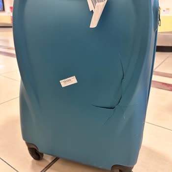 AJet Flug VF-4290 – Gepäck beschädigt und keinerlei Unterstützung