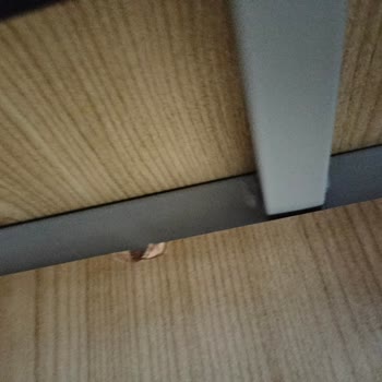 Bellona Genç Odası Takımında Eksik Vidalama Ve Kırıklar