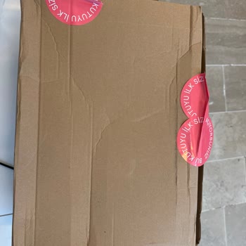 Penti'den Gelen Özensiz Kargo Paketleri Ve Yetersiz Müşteri Hizmetleri