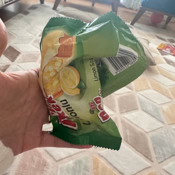 Eti Gıda Limonlu Pop Kek'te Kıl Şoku