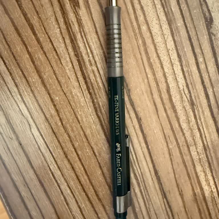 Faber Castel Kalem Sürekli Kırılıyor