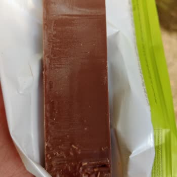 Bayat Tat Ve Beyazlık Sorunu: Oddie Marka Çikolata Şikayeti