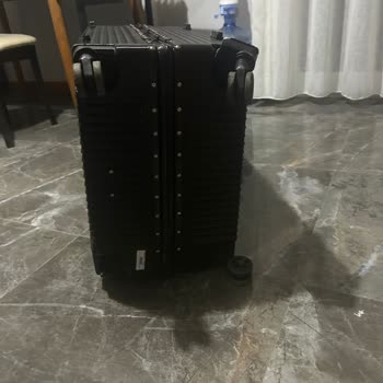 THY Uçuşunda Valiz Hasarı Ve Tazminat Sorunu