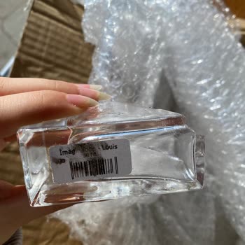 Kırılan Parfümler: Dikkatsiz Taşıma