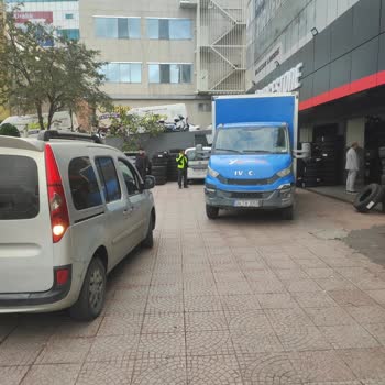 Randevu Kaosu Ve İlgisiz Personel