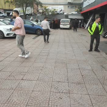 Randevu Kaosu Ve İlgisiz Personel