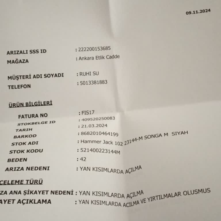 Ayakkabı Dünyası'nda Kalite Sorunu: İki Ayakkabı Da Kısa Sürede Açıldı!