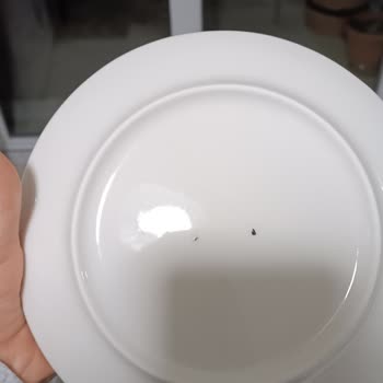 Kırık Ve Kalitesiz Yemek Takımı Hayal Kırıklığı