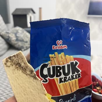 Çubuk Krakerden Çıkan Tehlikeli Parça