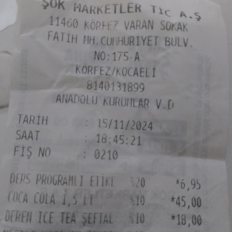Asitli Gibi Köpüren Ice Tea Ve İlgisiz Müşteri Hizmetleri