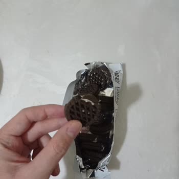 Kırık Ve Garip Kokulu Bisküvi Paketi Sorunu