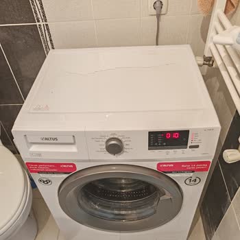 Hepsijet Kargo İle Gelen Hasarlı Çamaşır Makinesi Hayal Kırıklığı Yarattı