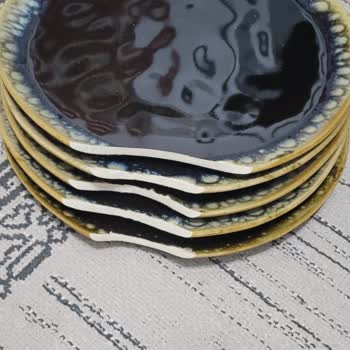 Kırık Tabaklar Ve Yetersiz Müşteri Hizmetleri