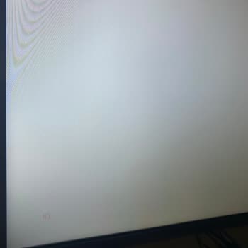 Grundig TV'de Garip Amblem Sorunu