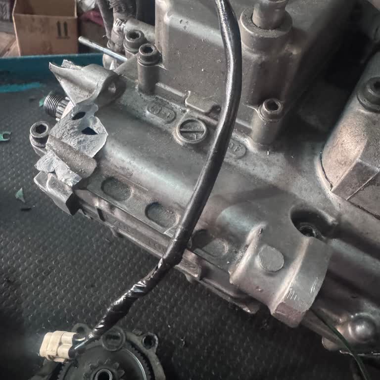 Kargo Sırasında Kırılan Motor Parçası İçin İlgisizlik