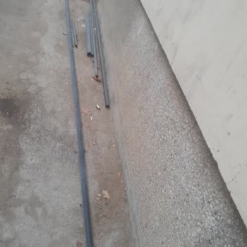 Kolon Tesisatında İlgisizlik Ve Eksik Hizmet