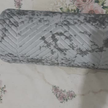 Yanlış Renk Halı Ve Ulaşılamayan Müşteri Hizmetleri