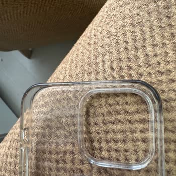 Apple MagSafe Kılıfında Renk Değişimi Sorunu