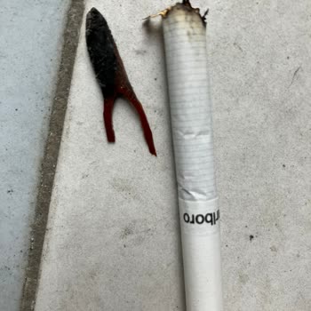 Marlboro Touch Sigara İçinden Kauçuk Parça Çıktı