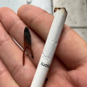 Marlboro Touch Sigara İçinden Kauçuk Parça Çıktı