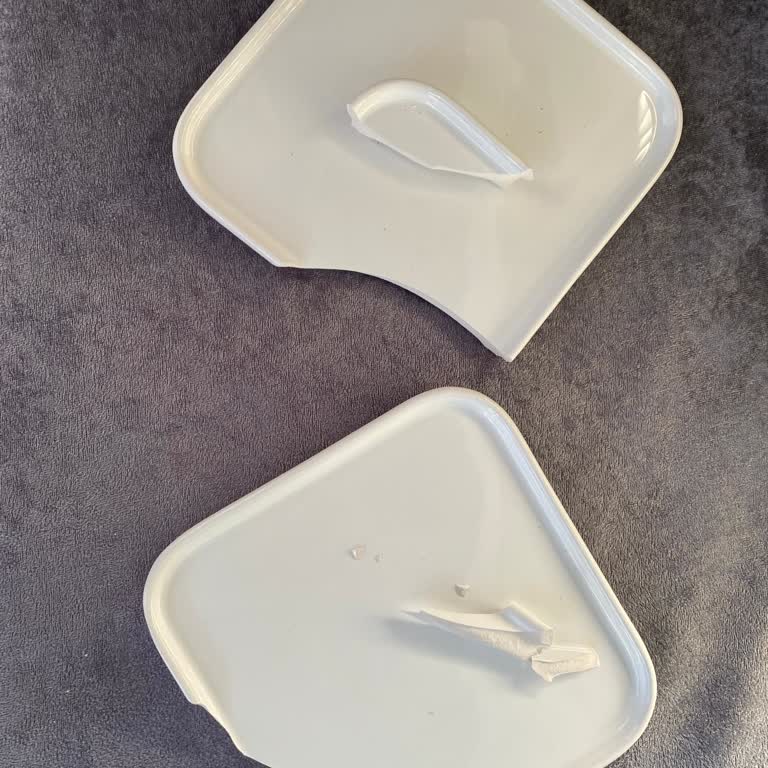 Evimsepette Kırık Çıkan Tabaklar