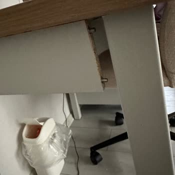 Genç Odası Mobilyasında Vidalama Problemi Ve Geciken Servis