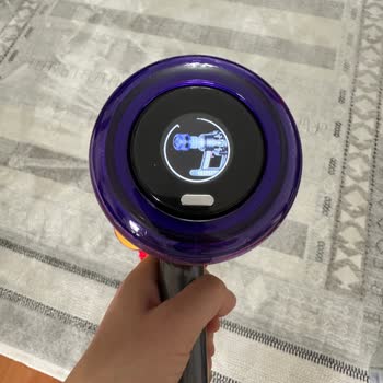 Dyson V12 Süpürge: Bitmeyen Filtre Uyarısı Sorunu