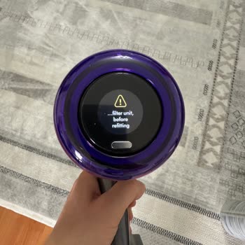 Dyson V12 Süpürge: Bitmeyen Filtre Uyarısı Sorunu