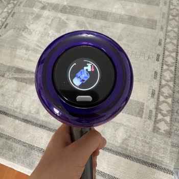 Dyson V12 Süpürge: Bitmeyen Filtre Uyarısı Sorunu