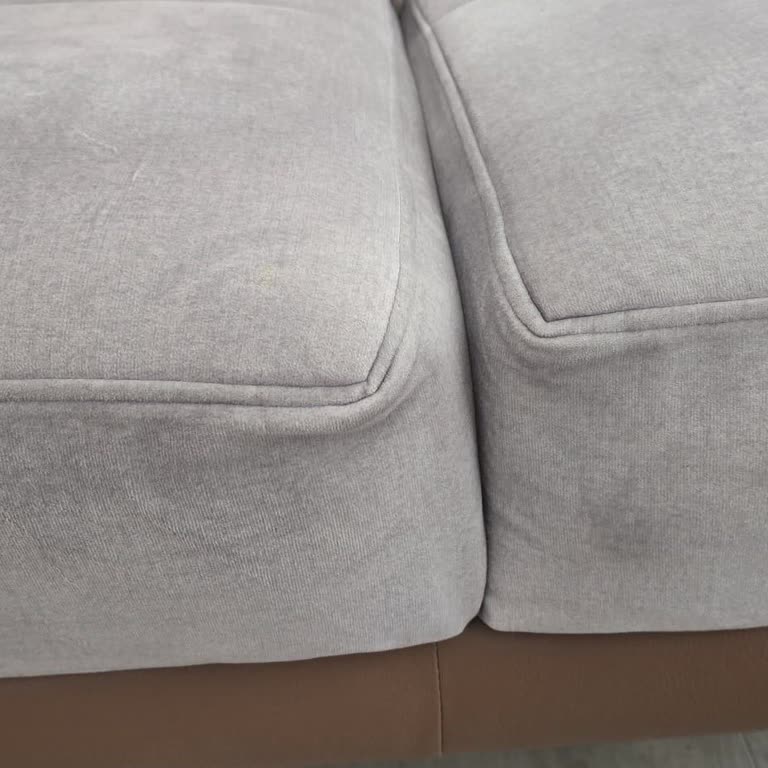 Kelebek Mobilya Koltukları: Sürekli Çöken Sorun