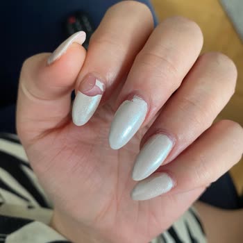 Kalıcı Oje Ve Protez Tırnak Hizmetinde Hayal Kırıklığı