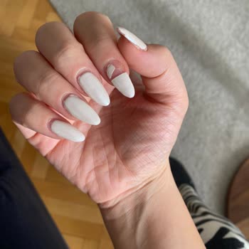 Kalıcı Oje Ve Protez Tırnak Hizmetinde Hayal Kırıklığı