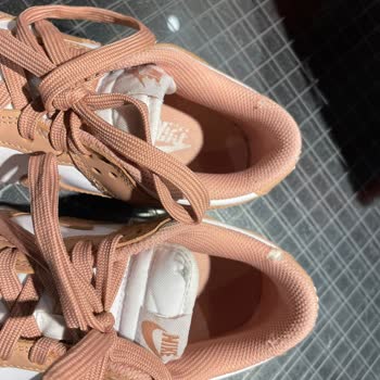 Nike Ayakkabıda Kalite Sorunu