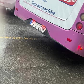 Otobüs Şoföründen Yırtık Para Ve Saygısız Tavır