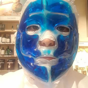 Cilt Bakımı Sonrası Gözlerimde Ciddi Sorunlar Yaşadım