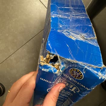 Ürün İadesinde Hasar Ve İletişim Sorunu