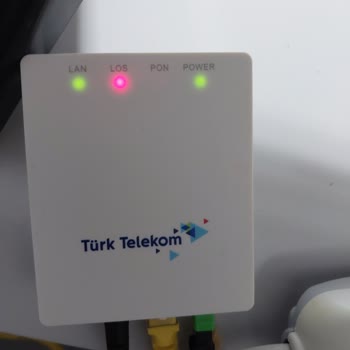 Sürekli Kesilen İnternet Yüzünden Mağduriyet