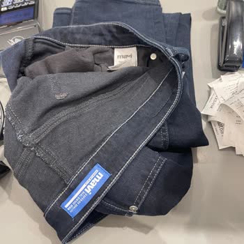 Mavi Pantolon Renk Verdi, Mağaza Çözüm Sunmadı